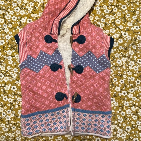 Matilda Jane, size 6 fluffy vest - Picture 2 of 2